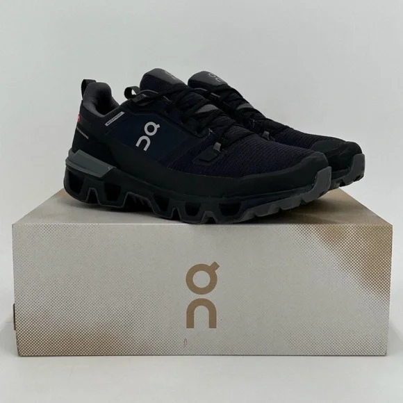 On Running Men's Cloudwander Waterproof Hiking Shoes size 9.5 Black/Graphite - Picture 2 of 6